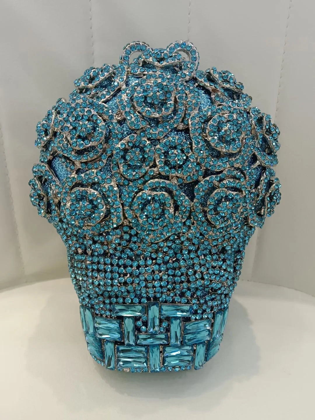 Luxury Crystal Flower Clutch