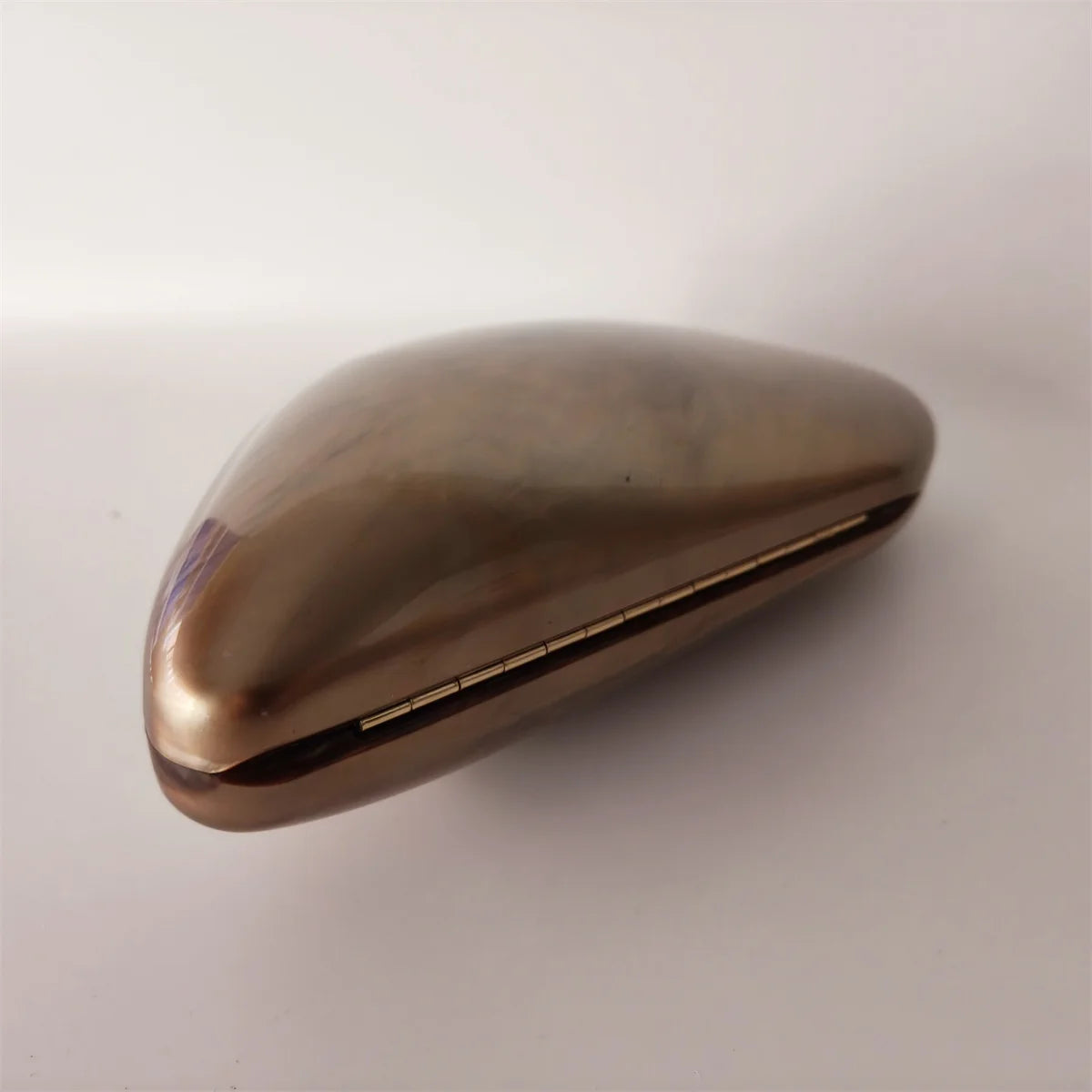 Pearl Girl Clutch